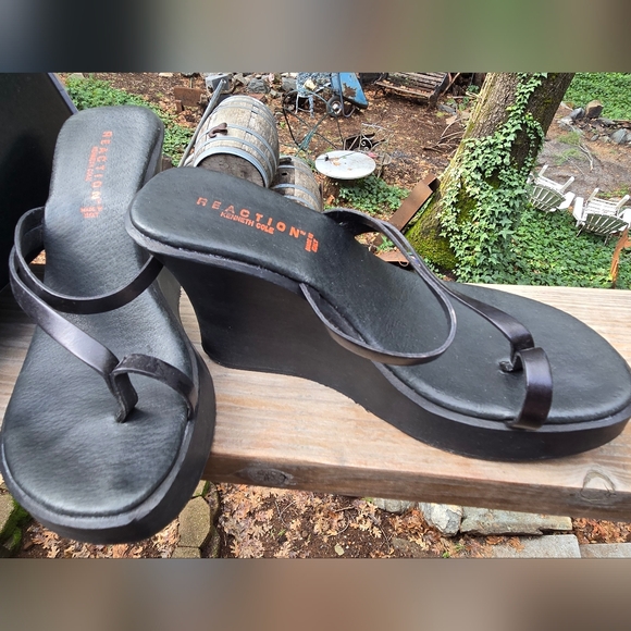 Kenneth Cole Reaction Leather & Wood Stunning RARE Platform Sandal Wedge Sz7 - Picture 5 of 8